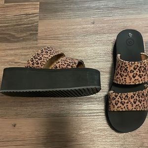 Platform leopard print sandals
